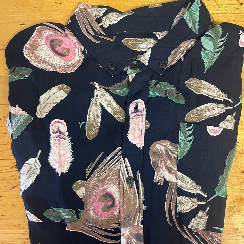 Publish black Floral short sleeve Shirt XL